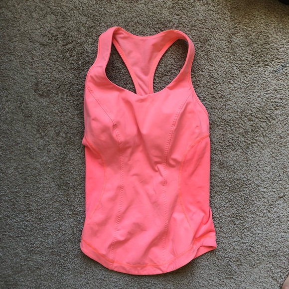 Lululemon Razorback tank - Picture 4 of 5